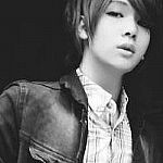 �˸еķ������ڰ�ͷ�� ����_��ĺܸ߰� -  QQ����ͷ���ȫ