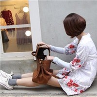 �ഺ�����ĸ��Ի���Ů��Ψ��������ͷ��_��ɬ�ҳ����㽵����� 