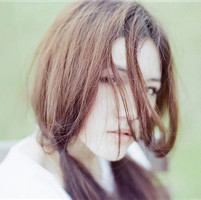 С�˸е�Ů��ͷ�� ʱ�ⲻ����ת