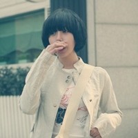 С�˸е�Ů��ͷ�� ʱ�ⲻ����ת