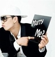 �Ҹ�����������ͷ��һ�� ϲ���밮