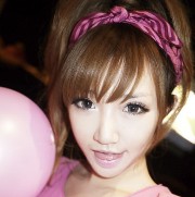 12�ŷ�����QQ����ͷ��һ�Զ�