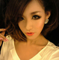 �����Ըе�Ů��