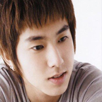 һ���ӻԻ͹��ɷ�����qqͷ��ֻ�и�Ŭ���ŵõ����ɾ���