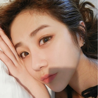 С�˸е�Ů��ͷ�� ʱ�ⲻ����ת