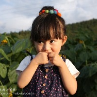 ���۾��Ŀɰ�СŮ��QQͷ��