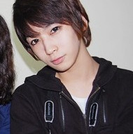 �Ҹ����۵�qq����ͷ��һ��һŮ �Ͱ�������������