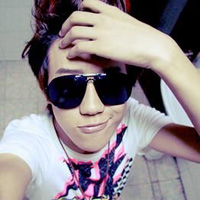 ����Գ�������Ӳ�ͬ��ͷ��