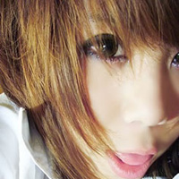 ����Ů�����˿ɰ��ķ�����ͷ��СС������ǿ�øо�