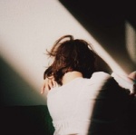 ���ʾ��ѵ����۸��Կռ侲̬QQͷ��ͼƬ 