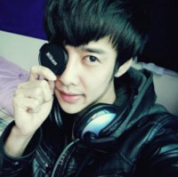 ���µ�����Ψ��QQͷ�񣺲��ڴ�����ֺ��Լ�