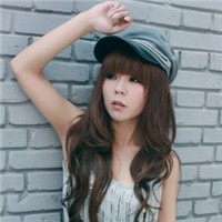 ��������ϣ�����ü���Ů��ͷ��