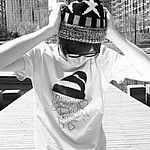 �˸еķ������ڰ�ͷ�� ����_��ĺܸ߰� -  QQ����ͷ���ȫ