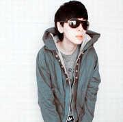 ��ק��qq��������ͷ��_��һ�ְ���������