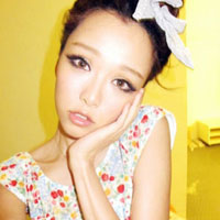 ���վ����Ǹ�Ů�� �����͵�Ů��ͷ��