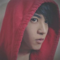 ��ɫ���ķ���������ͷ�� ��������Ƕ�����Ļ�