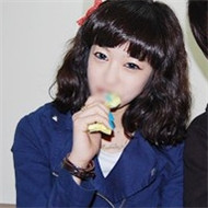 �Ҹ����۵�qq����ͷ��һ��һŮ �Ͱ�������������