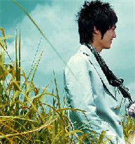 ����ͷ��һ��һŮ������װ�桿 