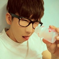 ���Ƕ��ִ��QQ����ͷ�񣺱����ѹ�ռ��������