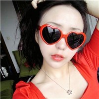 ���Ͽ���һ���������ɰ�Ů��ͷ��Ϊ��ʵ����������