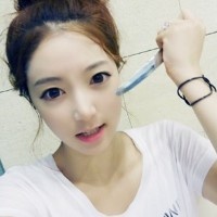 �������Ӱʱ�и���90��Ů��QQͷ��_ 