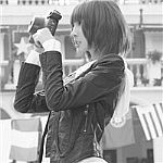 ���ɵ�ƤŮ��_�ഺ��һ�ײ���ĸ� 