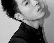 ��ɬ˧��2012QQ����ͷ��_˭��˭�������ȥ��