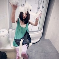 ��Ⱦ������İ��Ż��ɫ��Ů��ͷ��