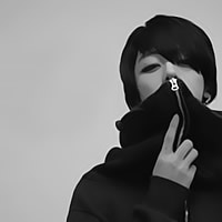 �ڰ׸�������ͷ�� ��ɧ����