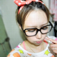 �е㱯�˵�QQŮ��ͷ��,�ķ����ҵ�ʱ��ֻ��һ���˰�������