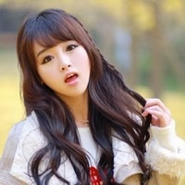 ƯƯ����ÿһ��Ů��ͷ�񣬰�������һ��չʾ�����