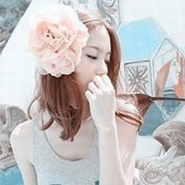 ƯƯ����ÿһ��Ů��ͷ�񣬰�������һ��չʾ�����