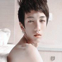 ��Щ�� ����һ��׷��Ů�� ����ͷ��