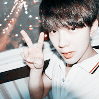 ���µ�QQ����ͷ��һ��һŮ�����������������ŵ