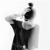 ˼ά�Ľ�����ȫ�Ǻڰ� ƫ�⾳���ͷ��