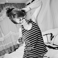 ��ϸ�ڶ�������Ů��ͷ��