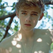 ��˧���Ŀɰ���̬����ͷ��ͼƬ�����ů�ѱ�����ʹ����Ц