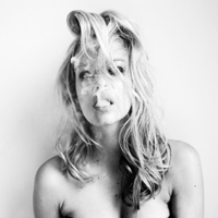 �������˸кڰ�ͷ��ŷ������Ů�����й���������