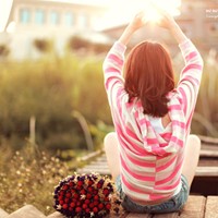 ԭ��ֻҪ�¸� ��Ҳ����Ц���绨 Ů��ͷ��