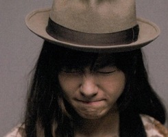 ŷ��ͷ���ͼ �ķϵ�������Ϊ��˭