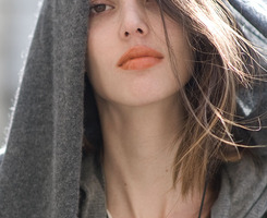 ŷ��ͷ���ͼ �ķϵ�������Ϊ��˭