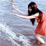 �������˸�Ů��ͷ�񣬲����˺�������Ϊһ��������