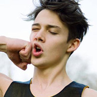 ŷ��������ͷ �Ҳ������Ǹ������κ���ҫ