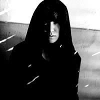 2012�ڰ������˸�ͷ��,���������Ե�����ʧȥ����ɫ