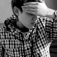 2012�ڰ������˸�ͷ��,���������Ե�����ʧȥ����ɫ