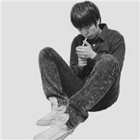 2012�ڰ������˸�ͷ��,���������Ե�����ʧȥ����ɫ