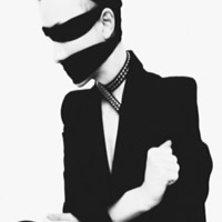 2012�ڰ������˸�ͷ��,���������Ե�����ʧȥ����ɫ