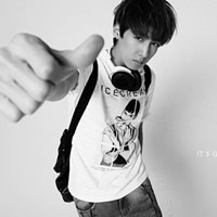 2012�ڰ������˸�ͷ��,���������Ե�����ʧȥ����ɫ