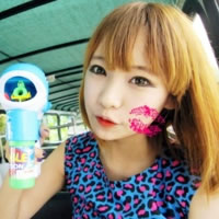 ʱ��Ů��ͷ���ܽ��ĵ�Ҳ����,����һֱ�ߵ��������м���