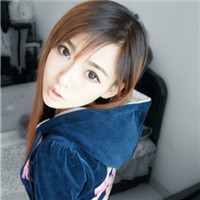 �������ɰ�ʱ��Ů��ͷ��,�����۾���������Ư��